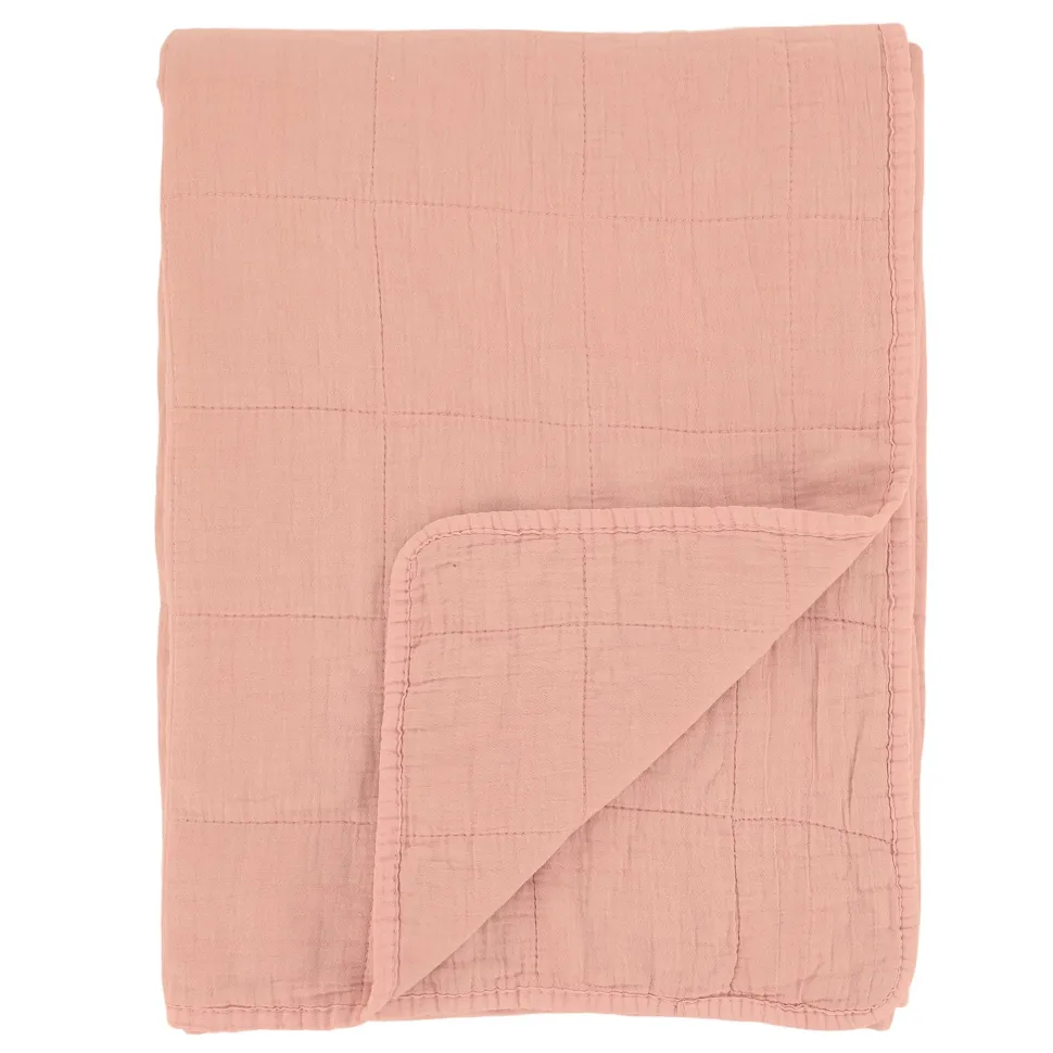 Chic Antique Aix Vintage Quilt