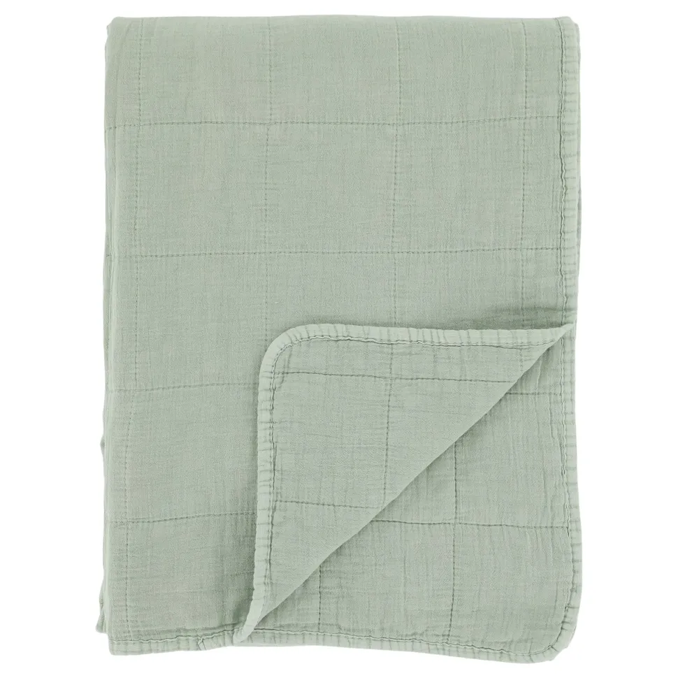 Chic Antique Aix Vintage Quilt