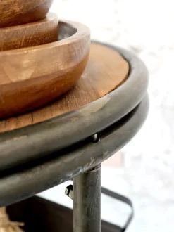 Chic Antique Display auf Rädern mit 3 Regalen und 3 Holzkisten